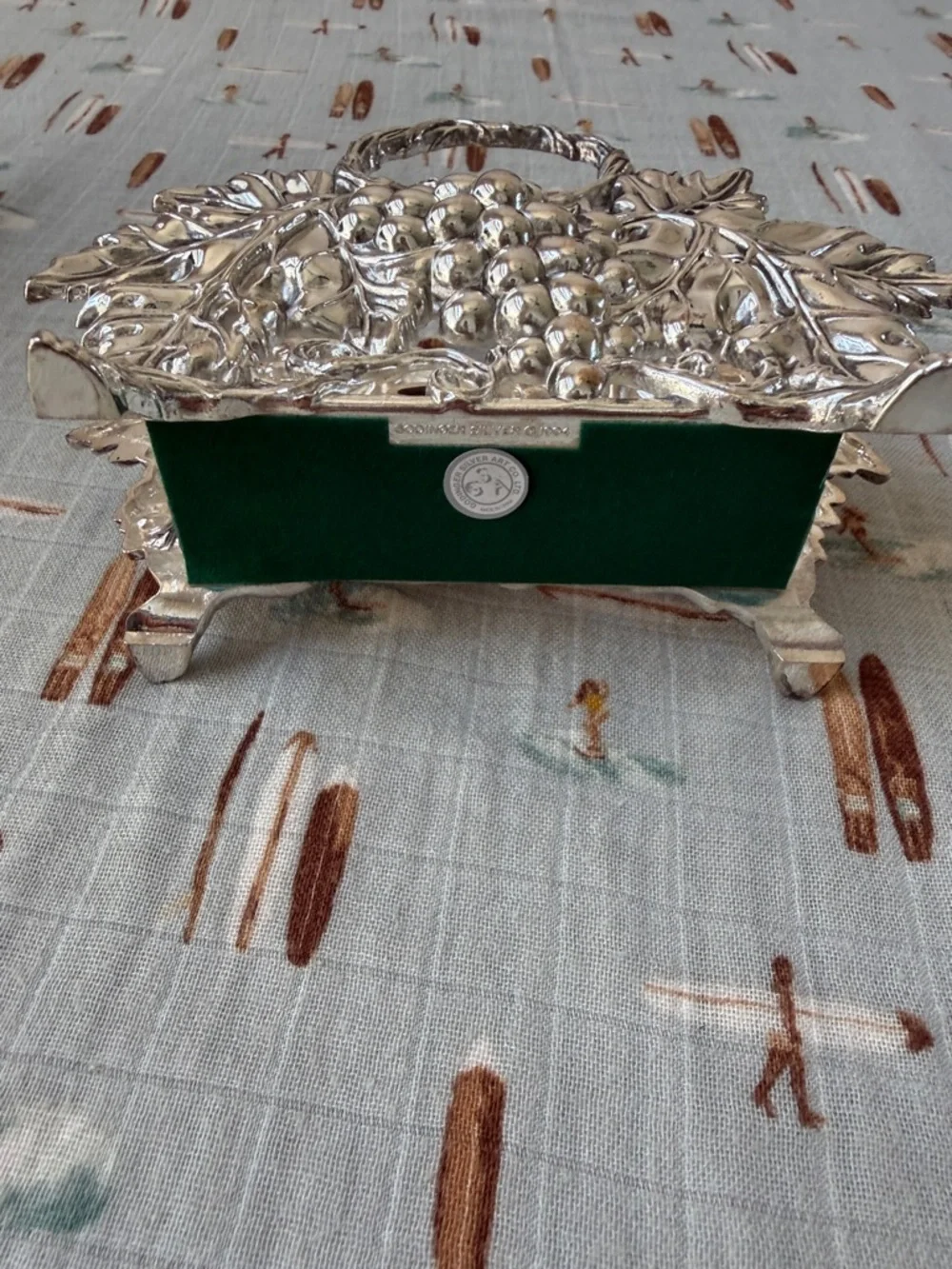 Silver-Plated Grapevine Napkin Holder - Elegant Silver Finish